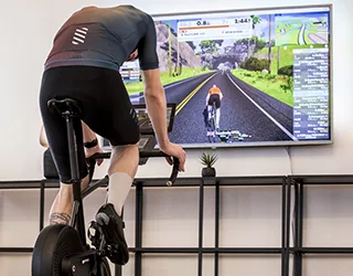 Smart bikes und rollentrainer