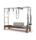 Reformer Elina Pilates Cadillac Clásico madera oscura (Color: Iceberg)